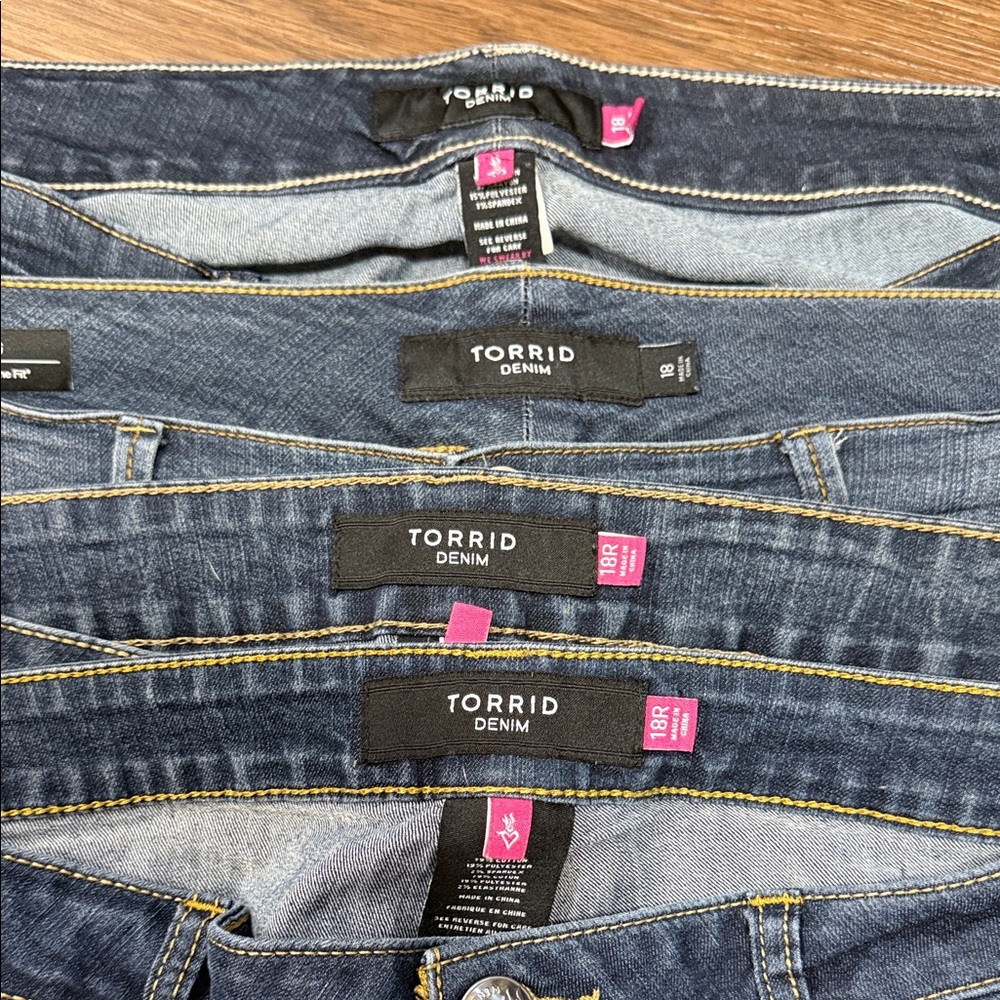Women’s Torrid Jean Lot of Four Dark Wash Jeans Size 18 Regular - Picture 6 of 6